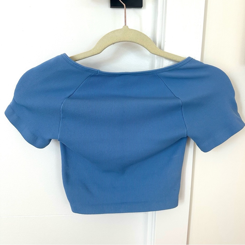 Sunday Best blue crop top size M - Picture 2 of 3